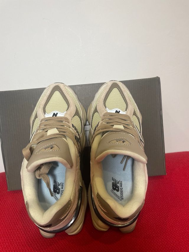 New Balance 9060 Beige/Marrone