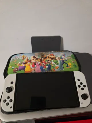 Nintendo Switch OLED Blanca+Mando Pro+micro sd 256