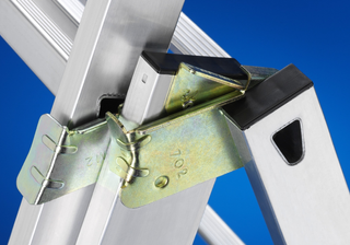 ESCALERA TRIPLE NUEVA