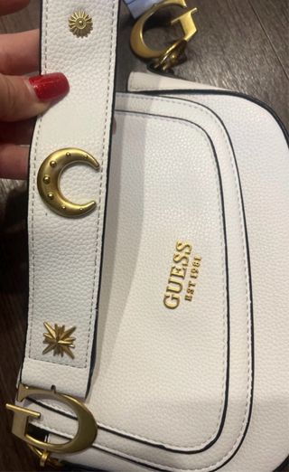 Bolso Guess Blanco y Dorado