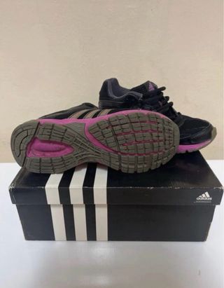 Deportivas Adidas Negras y Rosas