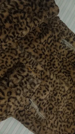 Chaqueta de pelo estampado leopardo