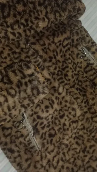 Chaqueta de pelo estampado leopardo