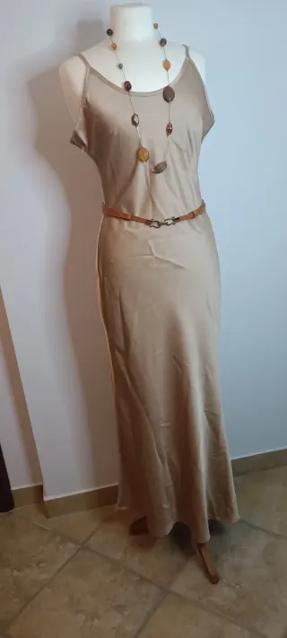 Vestito lungo raso champagne