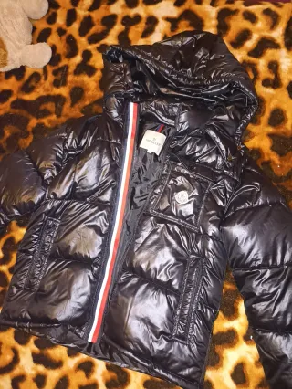 Chaqueta Moncler Negra Brillante