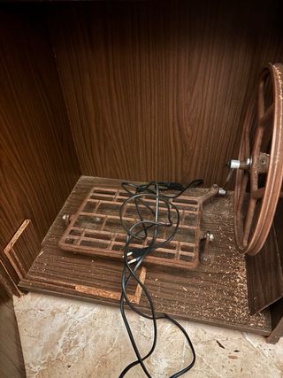 Maquina de coser para restaurar