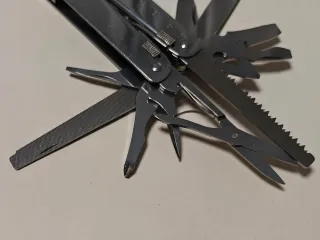 Victorinox Swisstool multiherramienta