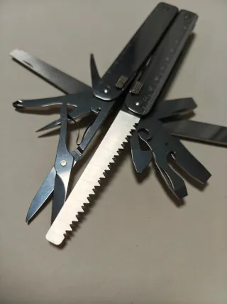 Victorinox Swisstool multiherramienta