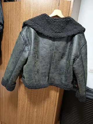 Chaqueta de ante con borreguito