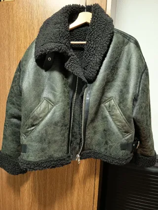 Chaqueta de ante con borreguito