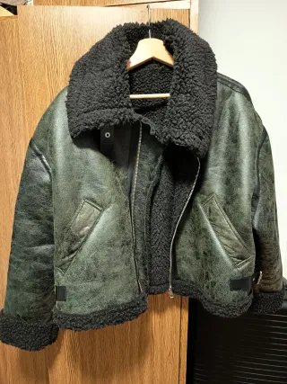 Chaqueta de ante con borreguito