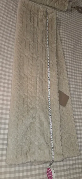 Bufanda estola pelito crema sin estrenar