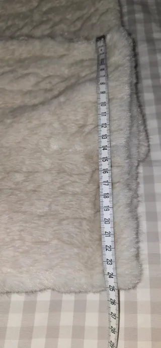 Bufanda estola pelito crema sin estrenar