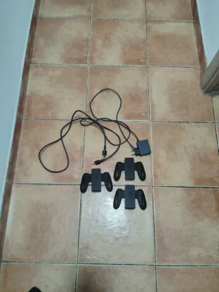 Accesorios Nintendo Switch: Mandos y Cargador