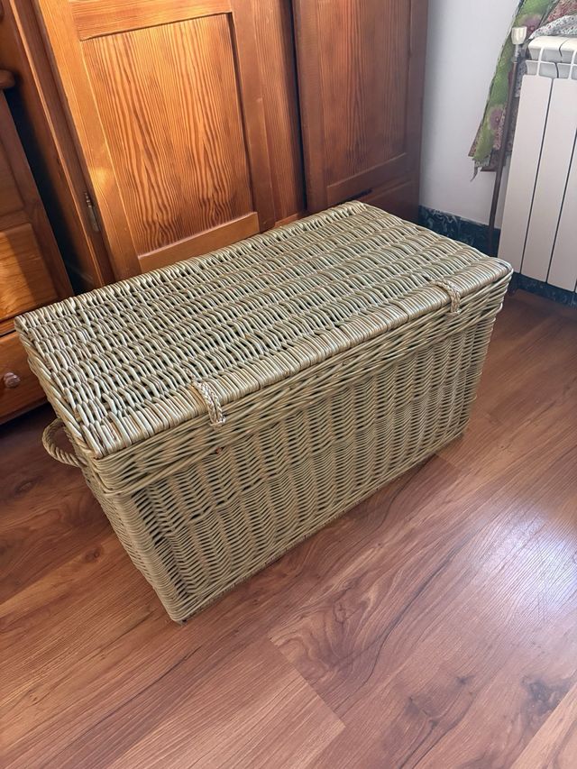 Baúl de mimbre grande