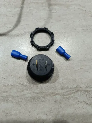 Voltmetro Digitale LED (Verde) (Blu) (Rosso).