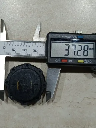 Voltmetro Digitale LED (Verde) (Blu) (Rosso).