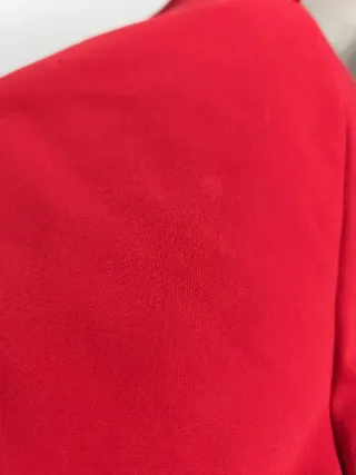 Pantalón corto rojo