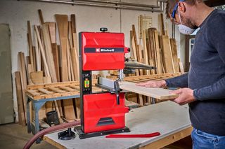 Einhell TC-SB 245 L Sierra de Banda