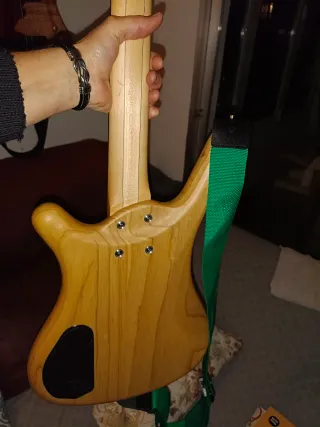 Warwick Corvette $$ 4 N TS Bajo Eléctrico