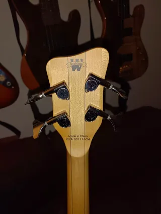 Warwick Corvette $$ 4 N TS Bajo Eléctrico