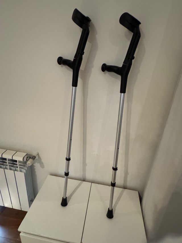 Muletas aluminio doble regulación