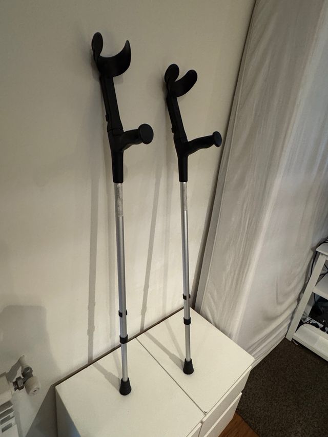 Muletas aluminio doble regulación