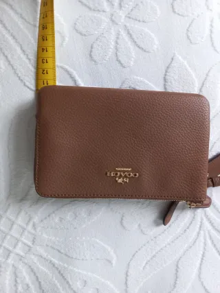 Cartera Coach camel