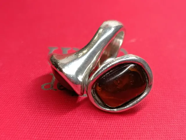 Anillo UNOde50 Plata y Ámbar
