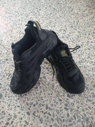 Zapatillas negras