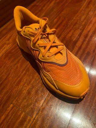 Zapatillas Adidas Naranja y Rojo