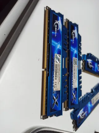 Lote 4x8GB DDR3 G.SKILL RIPJAWS 2400Mhz