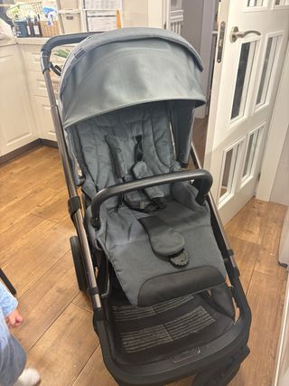 Seggiolino + Telaio Inglesina Aptica Verde