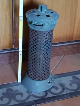 Stufa portatile vintage in metallo