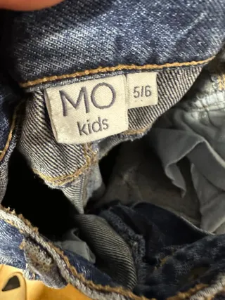 Pantalón vaquero azul 5/6y7/8 son dos