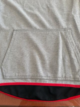 Sudadera Nike Talla S Gris, negra y roja