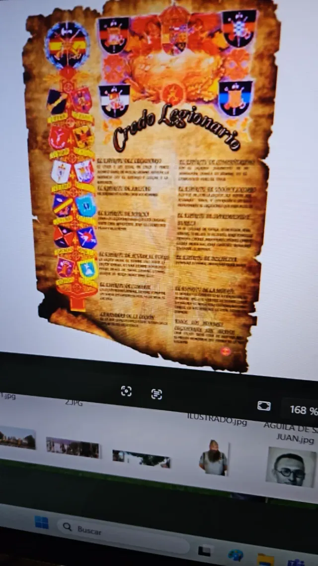 Lote 3 Láminas y Camiseta