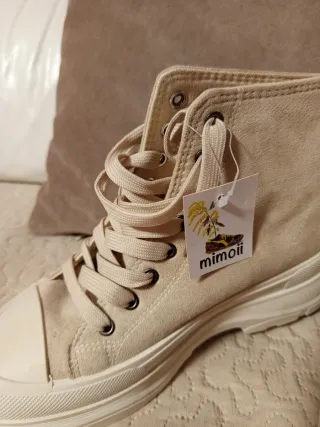 Botas altas Mimoii beige