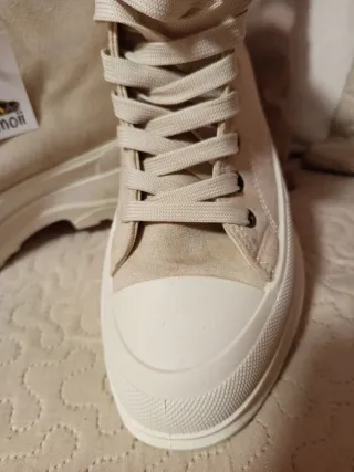 Botas altas Mimoii beige