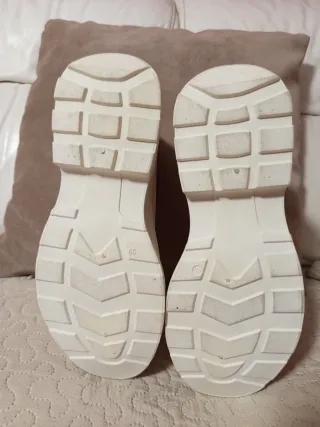 Botas altas Mimoii beige