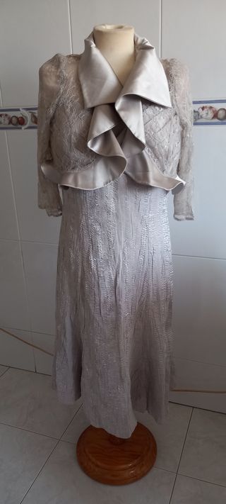 Conjunto fiesta chaqueta y vestido T.46