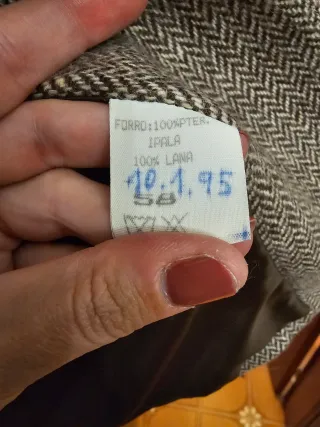 Chaqueta americana y falda Leid-for