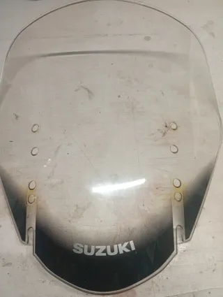 Pantalla y Soporte Madstad Suzuki vstroms 650DL