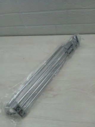 Colgador extraíble Self para armario Pintado