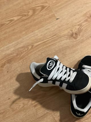 Adidas Bambas Negras y Blancas