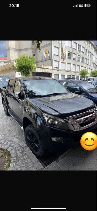 Isuzu D-Max 2015 + CELULA CAMPER