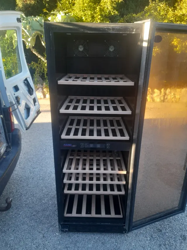 Vinoteca Nevera HAJMI