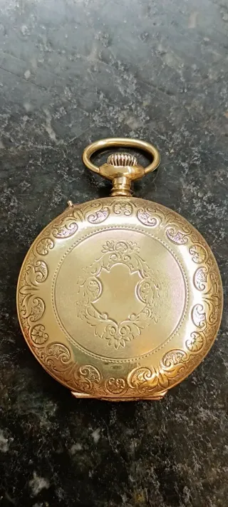 Reloj de bolsillo antiguo