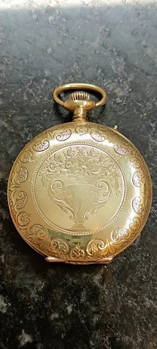 Reloj de bolsillo antiguo