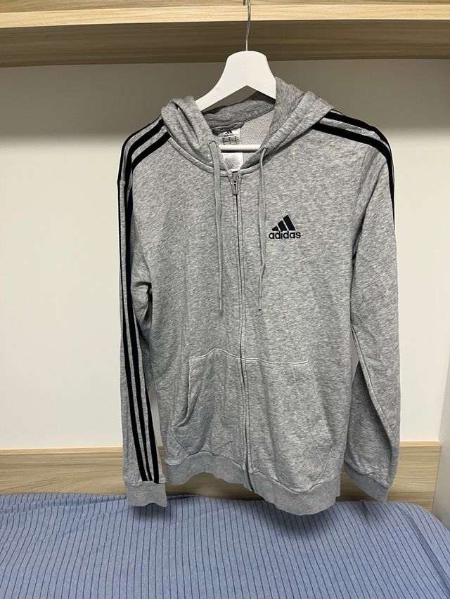 Sudadera Adidas Gris con Capucha